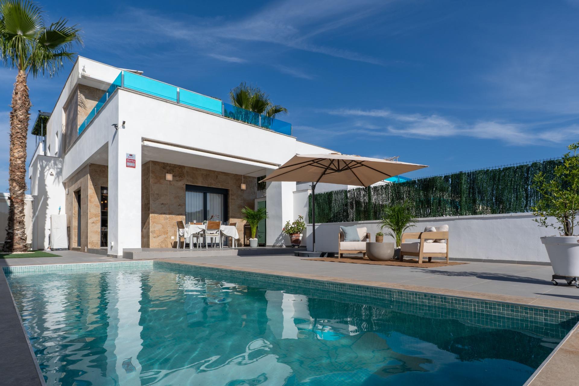 For sale - 3 Bedroom 3 Bathroom Villa in Bigastro - D6  - Alicante