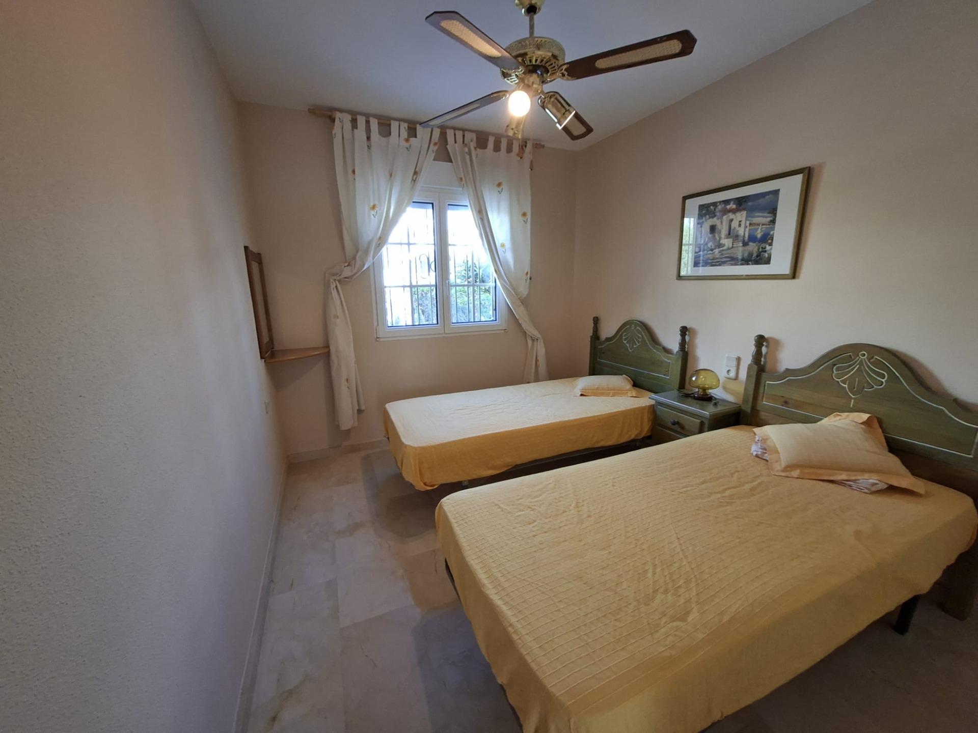For sale - 2 Bedroom 1 Bathroom Bungalow in Orihuela Costa - Villamartín-las Filipinas  - Alicante