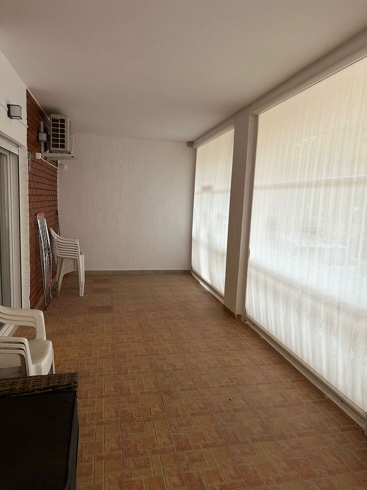 For sale - 3 Bedroom 1 Bathroom Apartment in Torrevieja - Costa Blanca  - Alicante