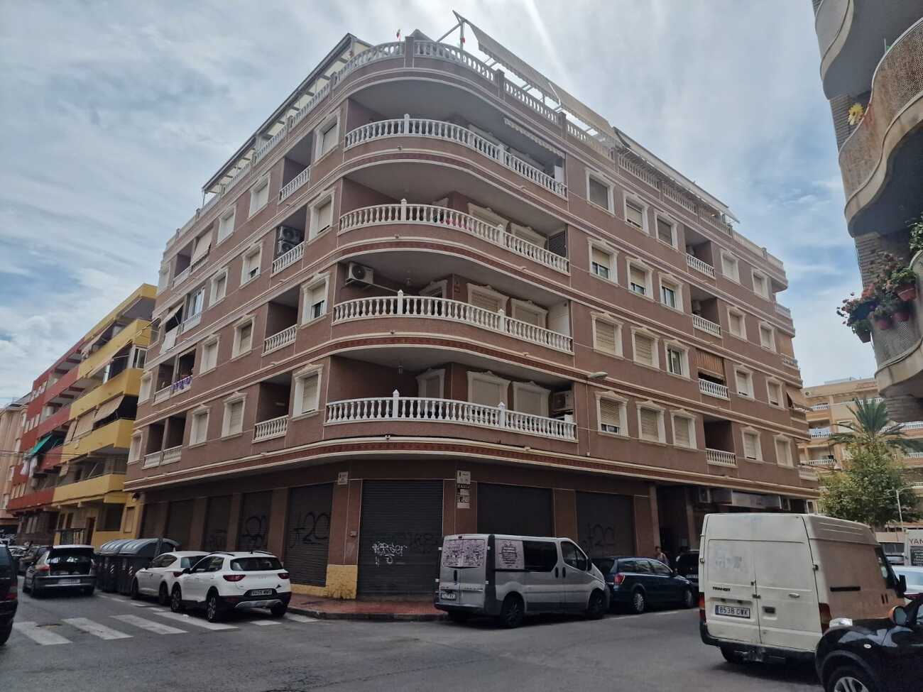 For sale - 2 Bedroom 1 Bathroom Apartment in Torrevieja - Costa Blanca  - Alicante