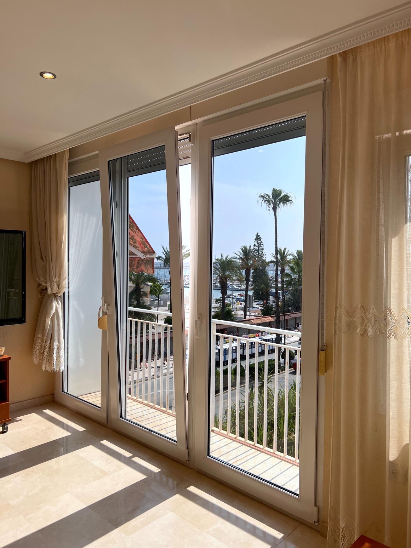 For sale - 2 Bedroom 3 Bathroom Duplex in Torrevieja - Torrevieja  - Alicante