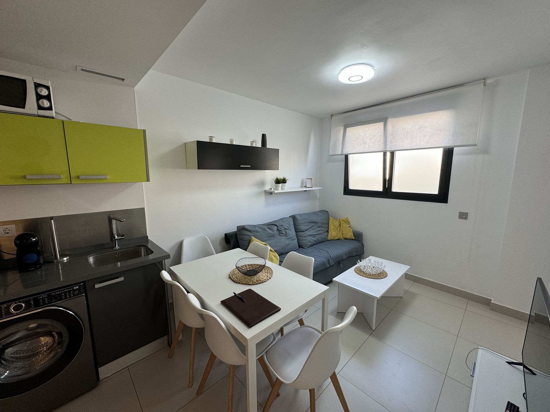 For sale - 2 Bedroom 1 Bathroom Apartment in Torrevieja - Costa Blanca  - Alicante