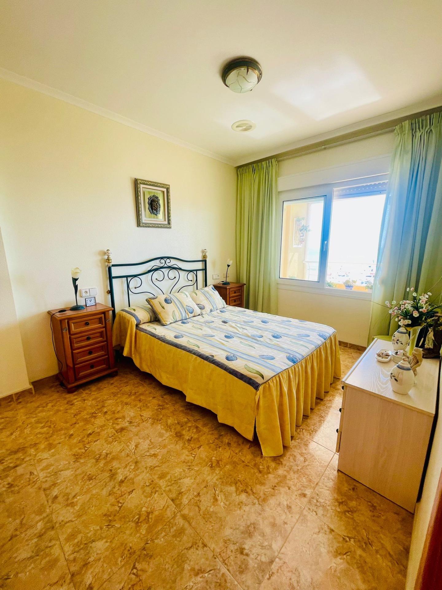 For sale - 3 Bedroom 2 Bathroom Apartment in Torrevieja - La Mata  - Alicante