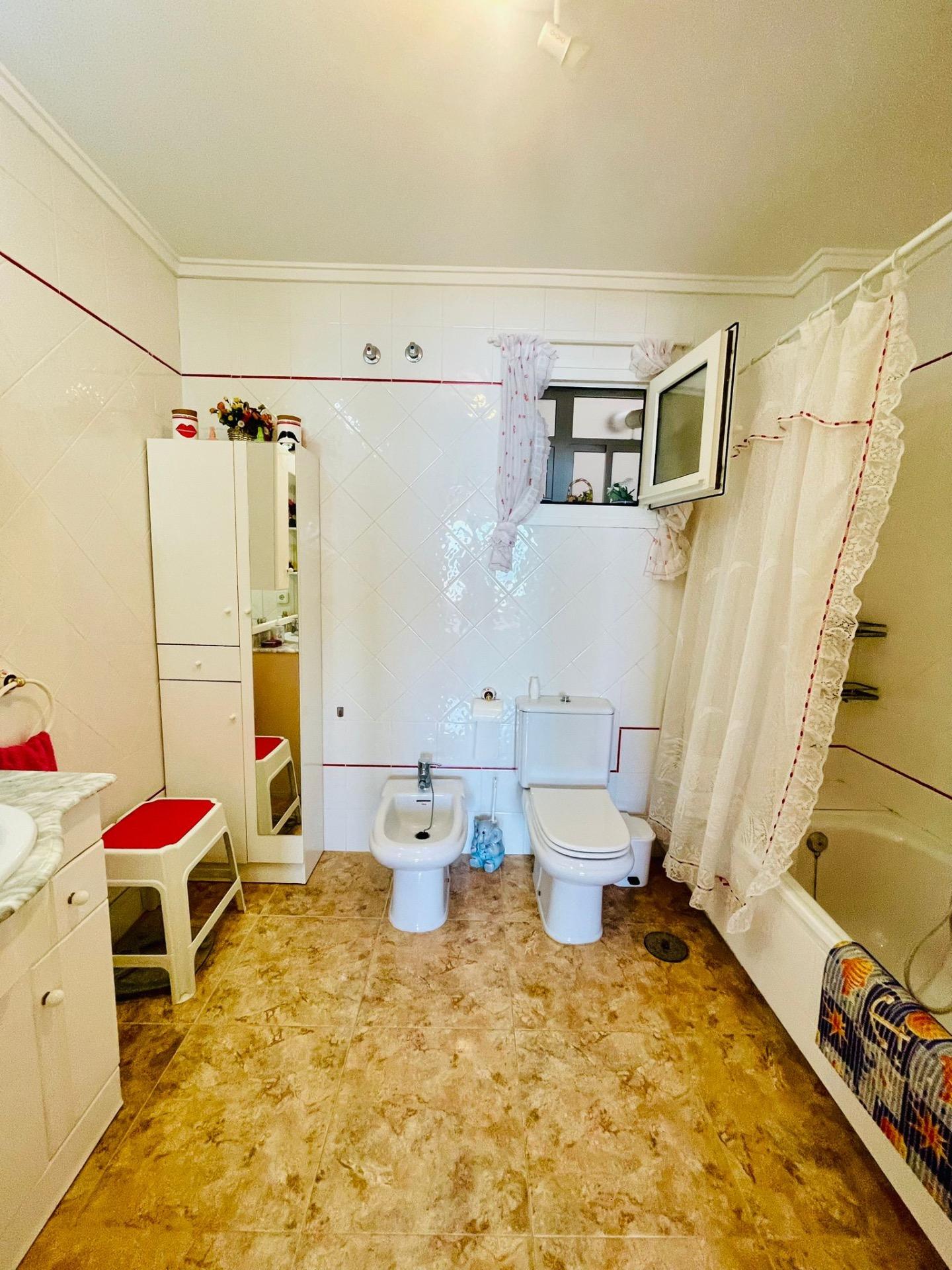 For sale - 3 Bedroom 2 Bathroom Apartment in Torrevieja - La Mata  - Alicante