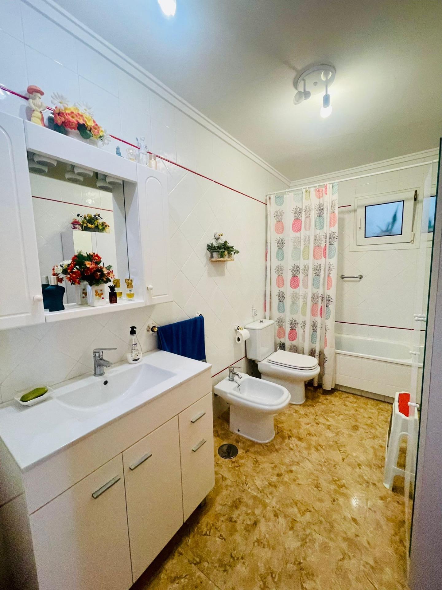 For sale - 3 Bedroom 2 Bathroom Apartment in Torrevieja - La Mata  - Alicante