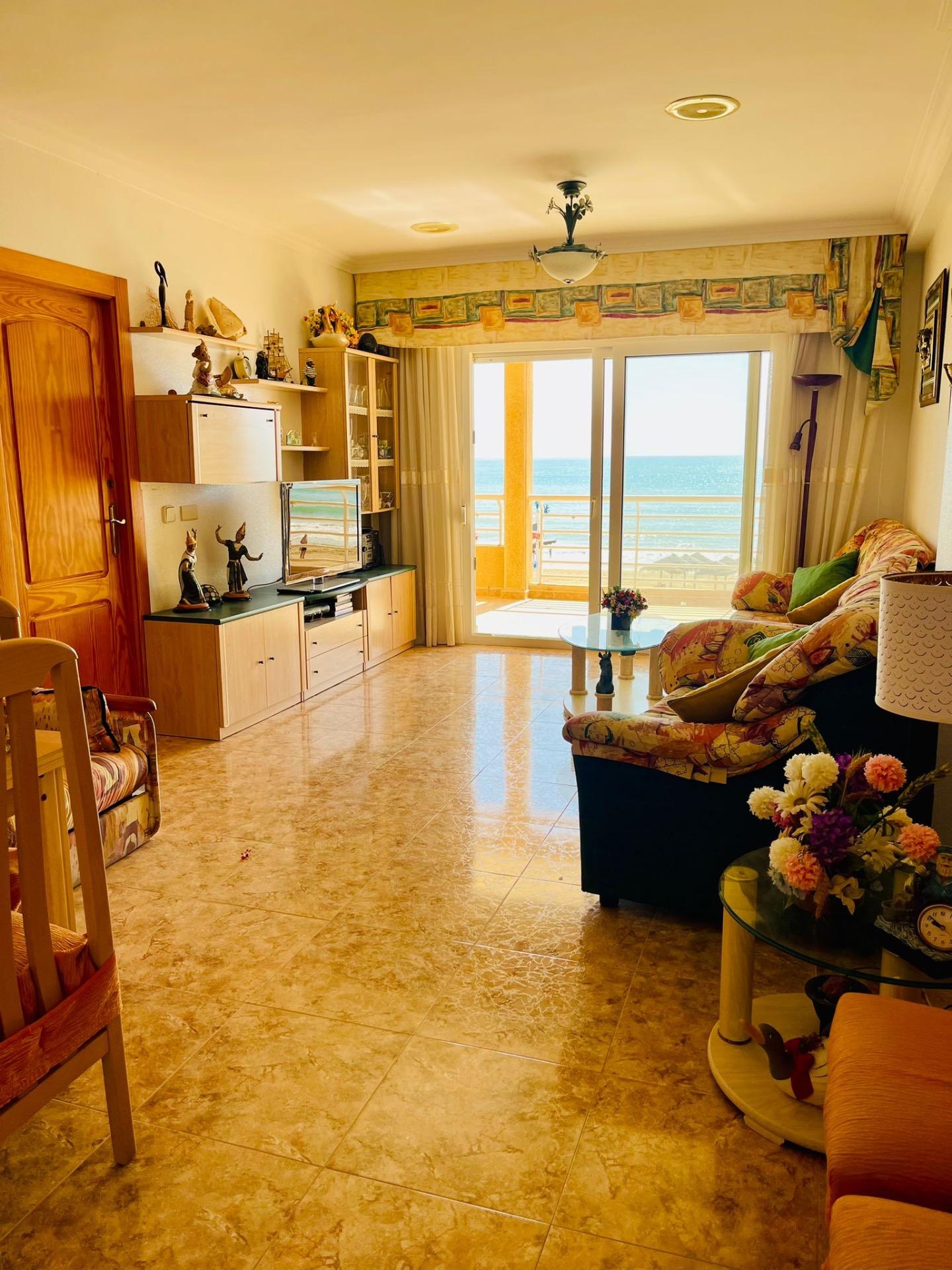 For sale - 3 Bedroom 2 Bathroom Apartment in Torrevieja - La Mata  - Alicante