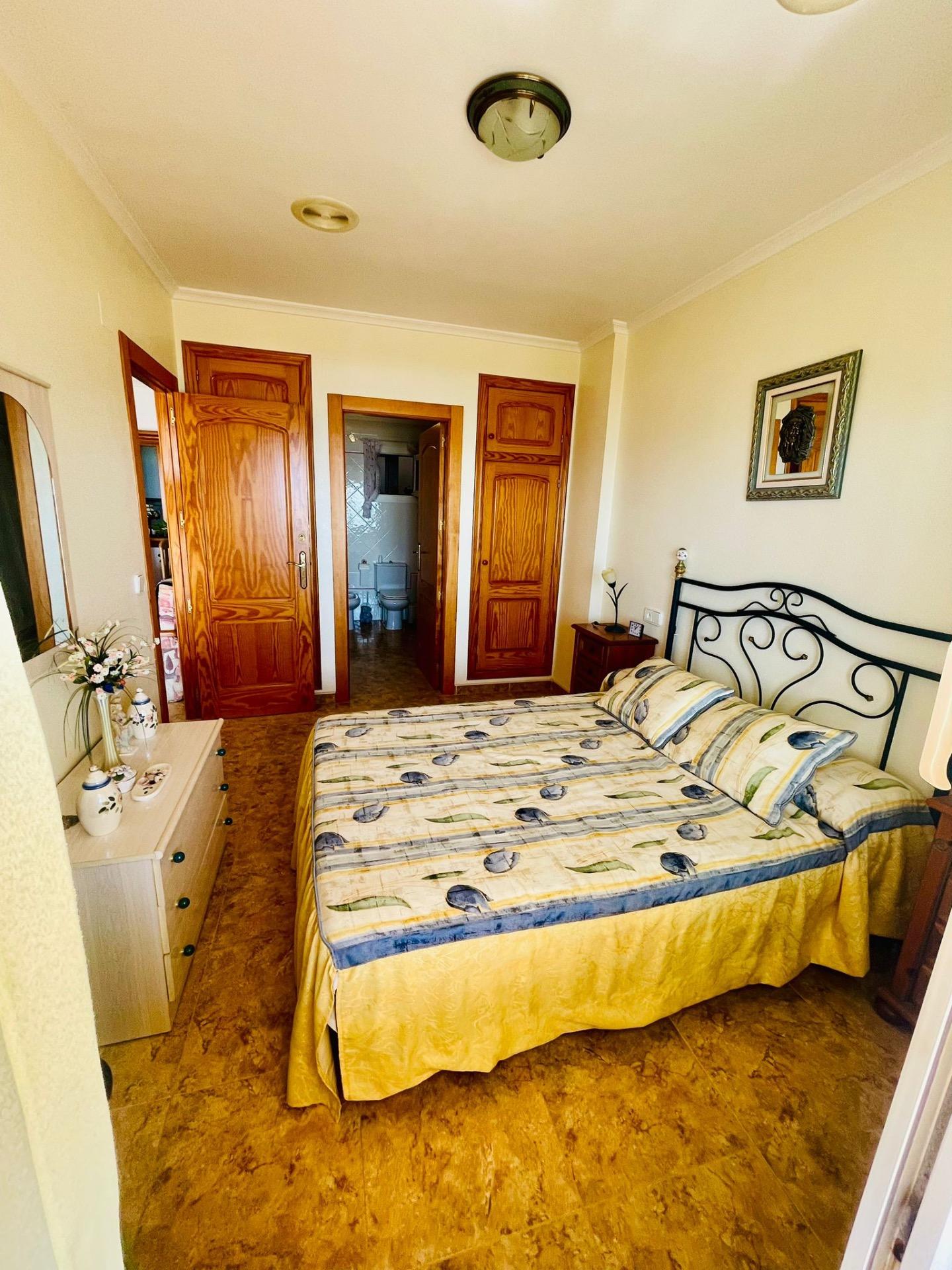 For sale - 3 Bedroom 2 Bathroom Apartment in Torrevieja - La Mata  - Alicante