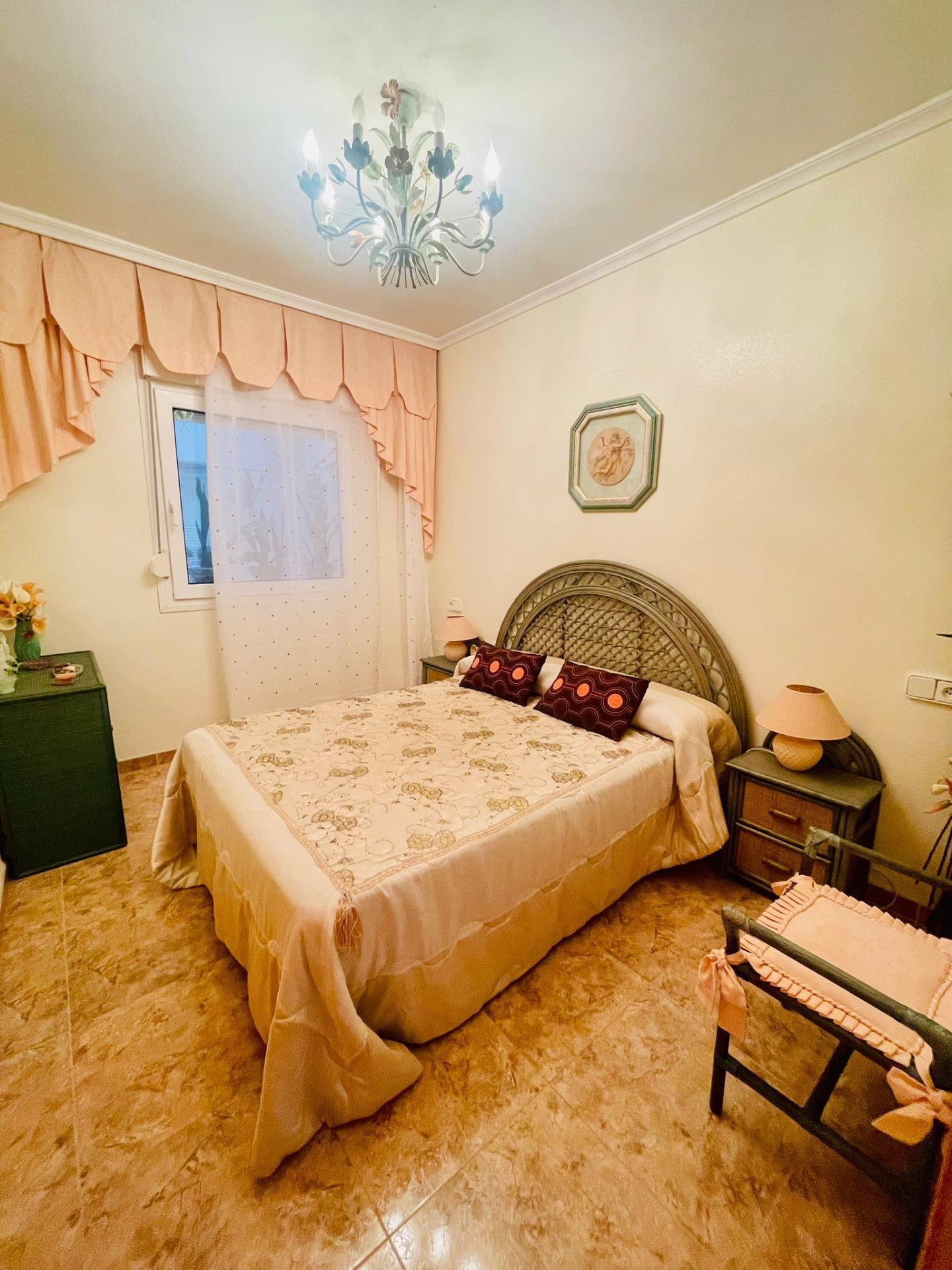 For sale - 3 Bedroom 2 Bathroom Apartment in Torrevieja - La Mata  - Alicante