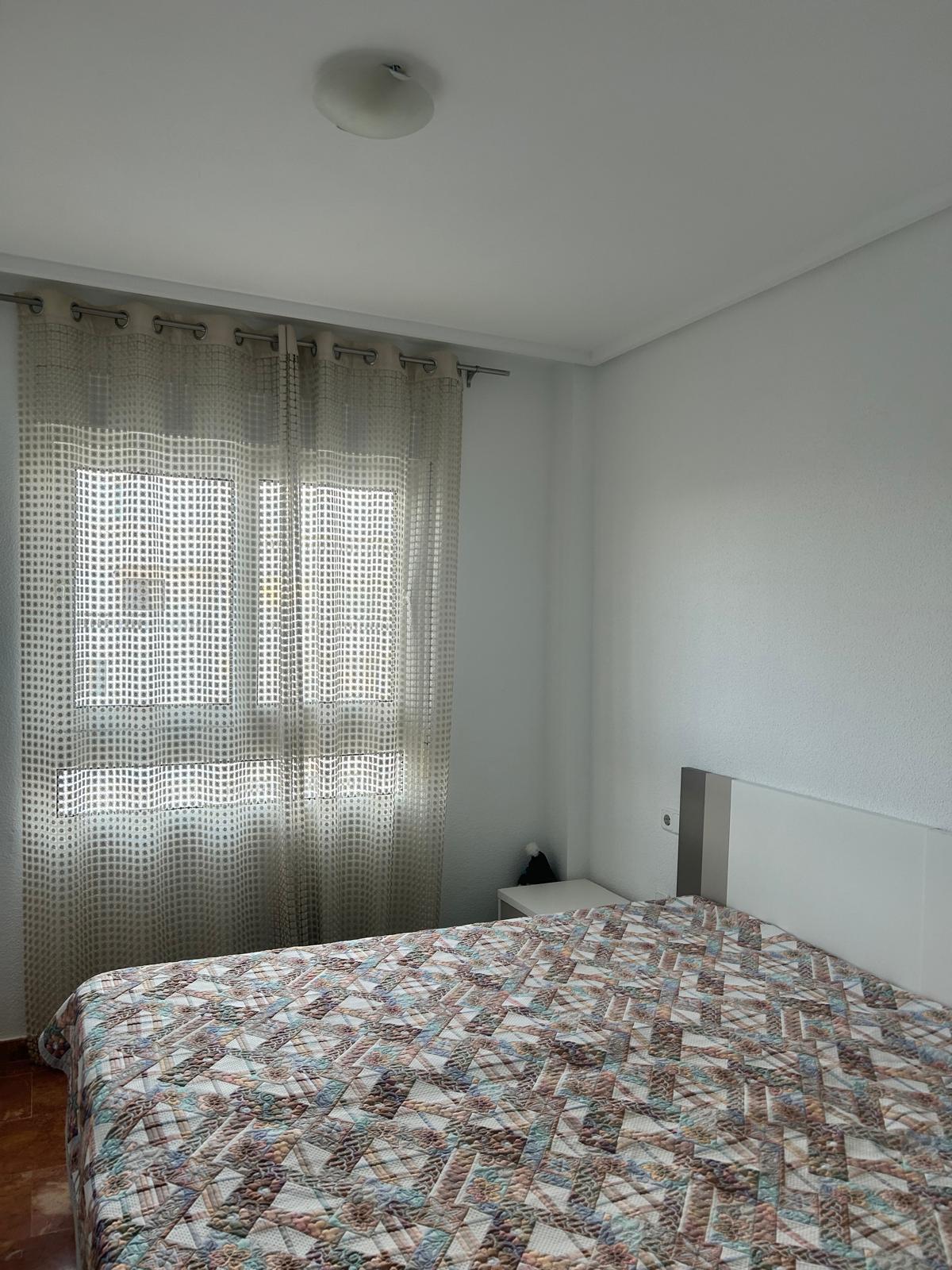 For sale - 2 Bedroom 1 Bathroom Penthouse in Torrevieja - Torreblanca  - Alicante