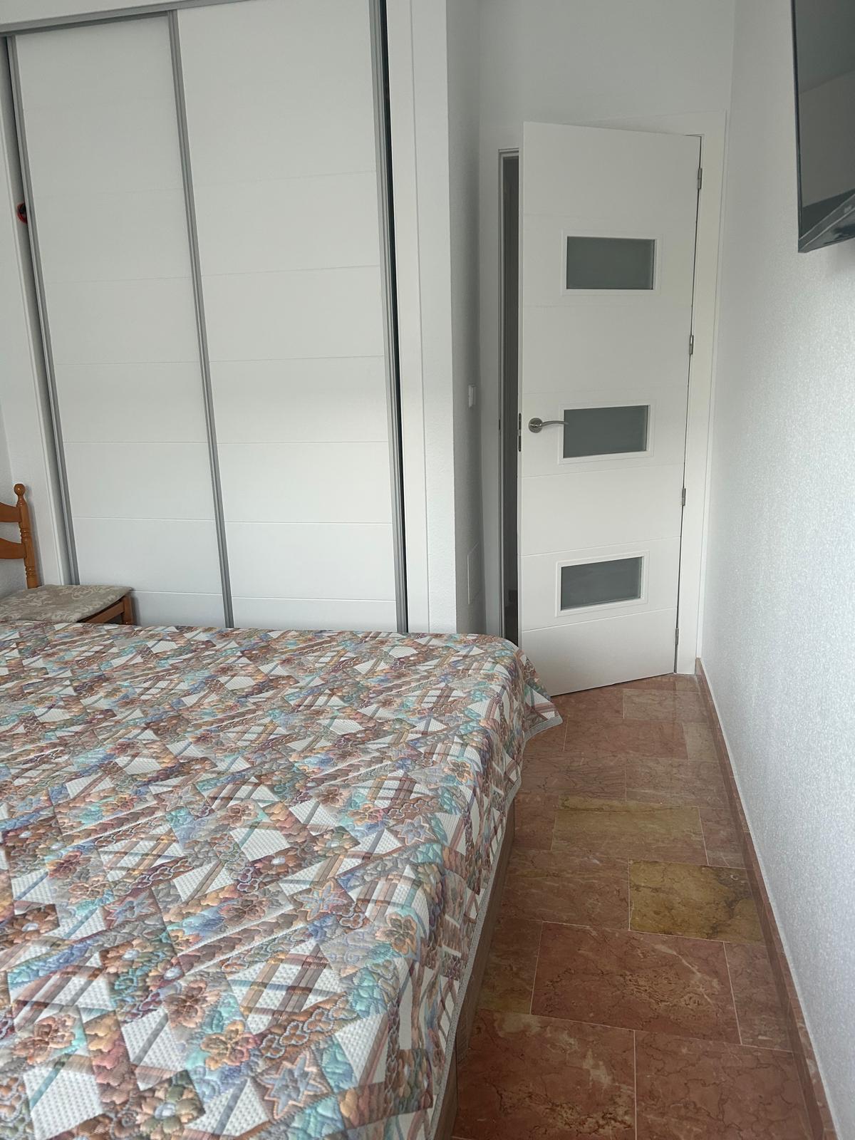 For sale - 2 Bedroom 1 Bathroom Penthouse in Torrevieja - Torreblanca  - Alicante