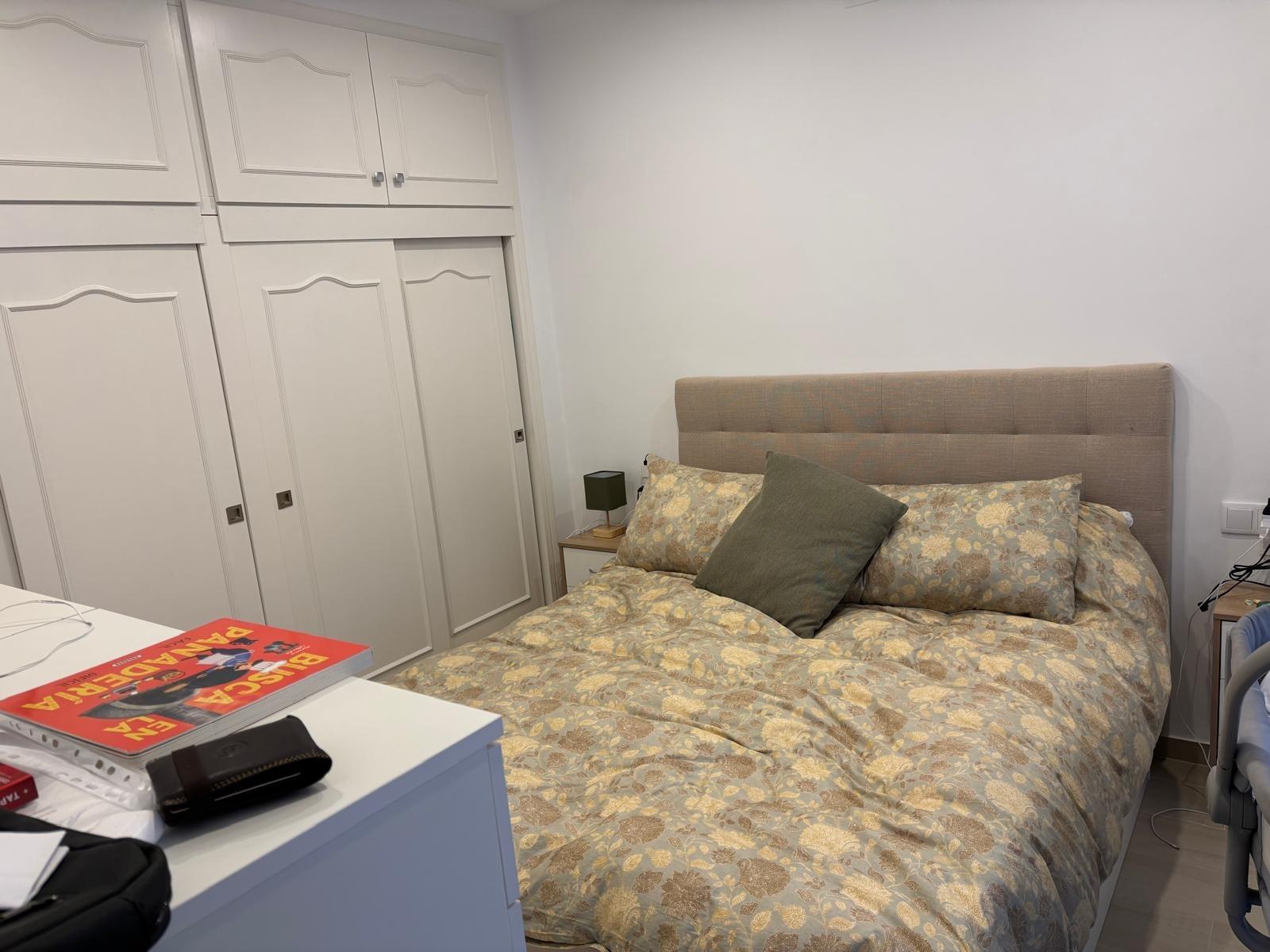 For sale - 3 Bedroom 2 Bathroom Apartment in Torrevieja - Centro  - Alicante