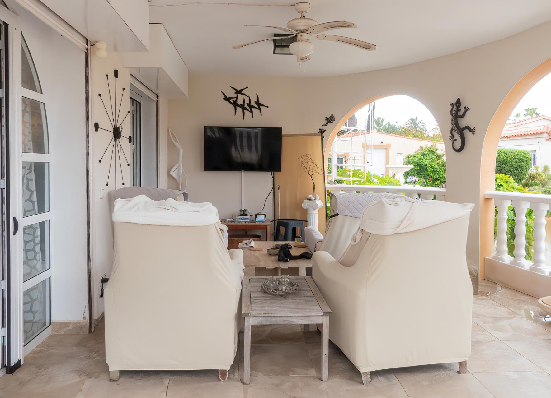 For sale - 3 Bedroom 3 Bathroom Villa in Torrevieja - Costa Blanca  - Alicante