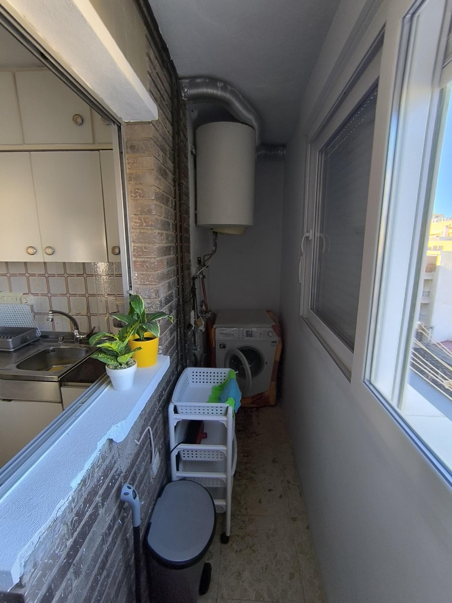 For sale - 3 Bedroom 2 Bathroom Apartment in Torrevieja - Las Piscinas Naturales  - Alicante