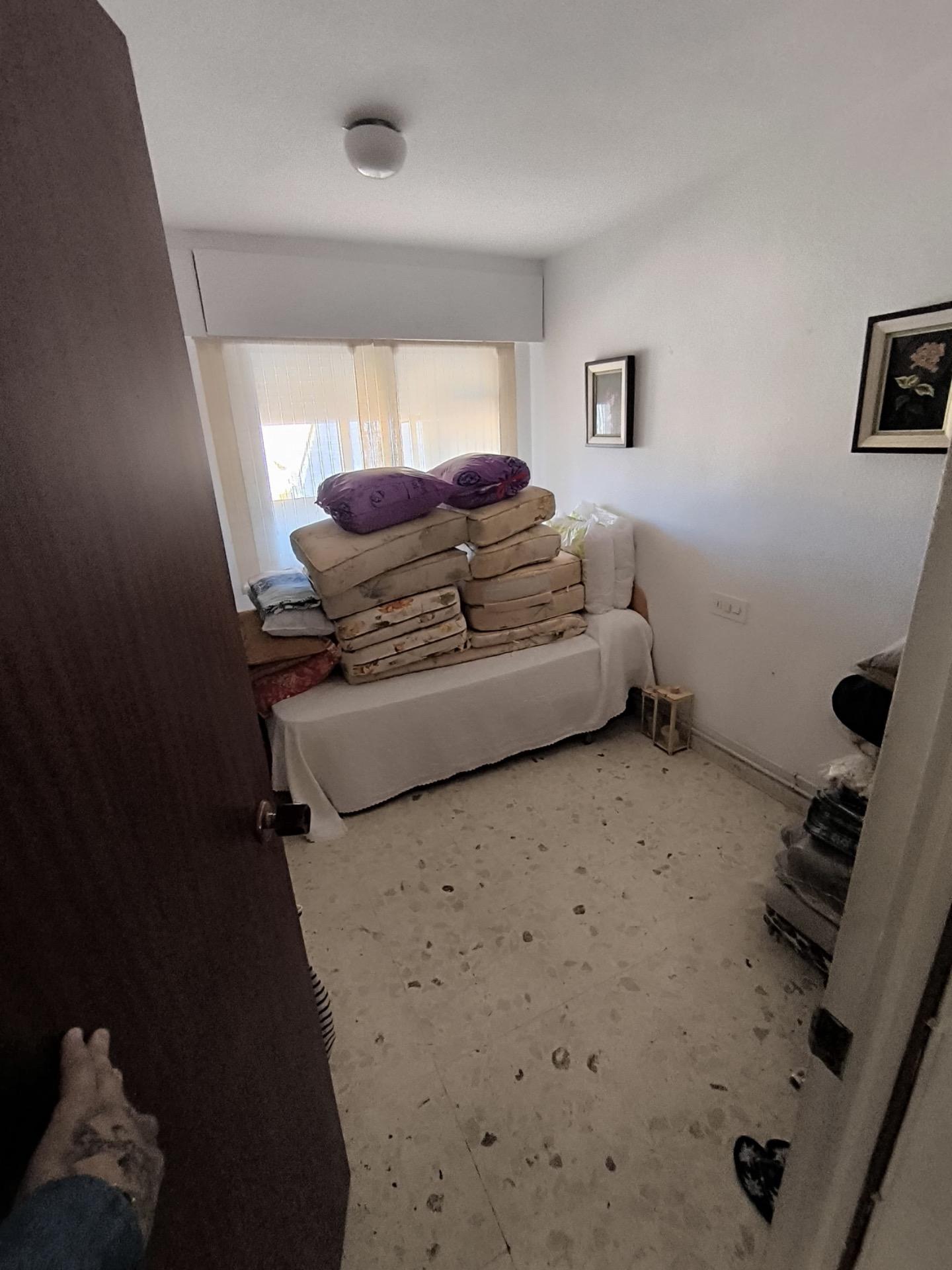 For sale - 3 Bedroom 2 Bathroom Apartment in Torrevieja - Las Piscinas Naturales  - Alicante