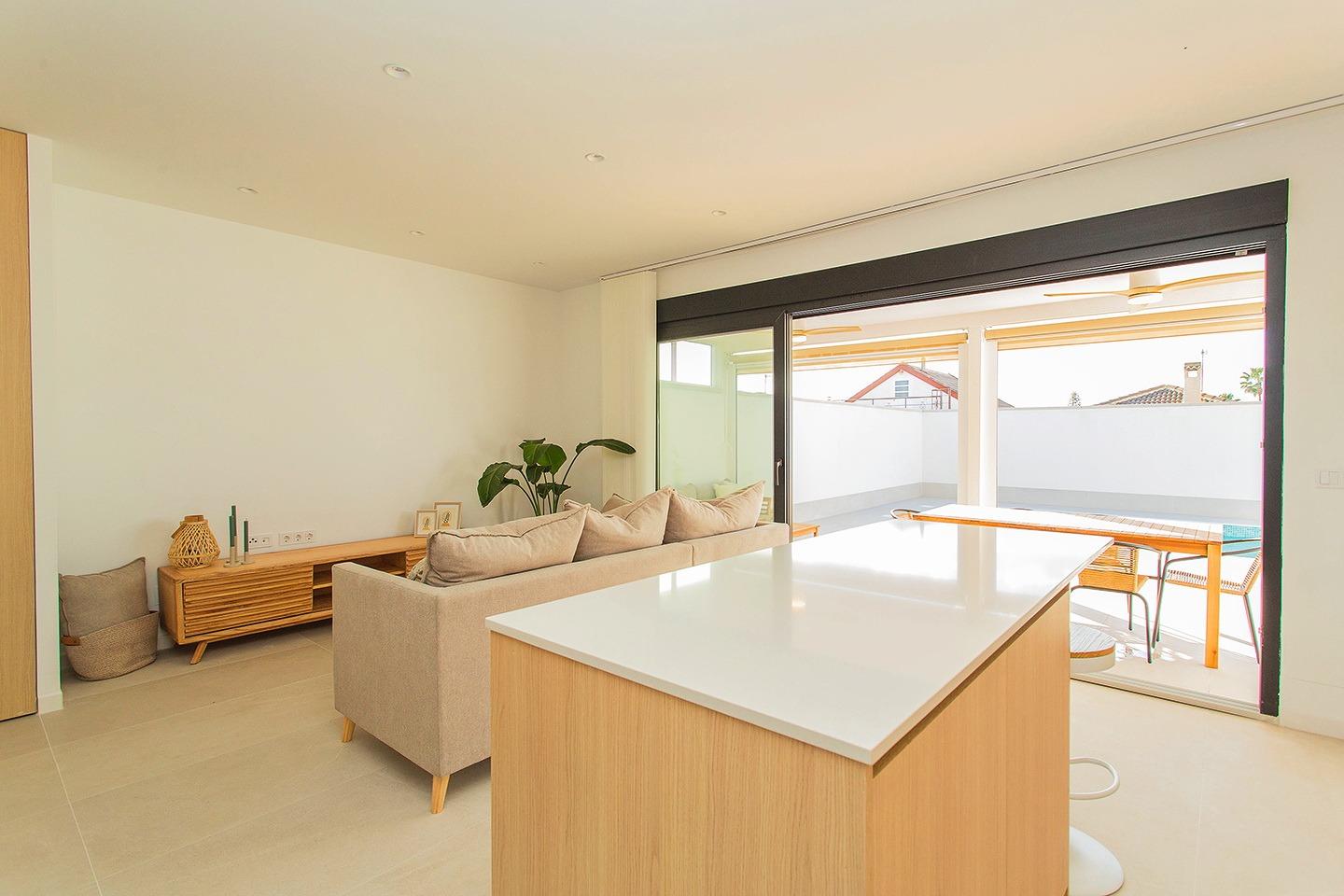 For sale - 2 Bedroom 2 Bathroom Town House in Torrevieja - La Siesta  - Alicante