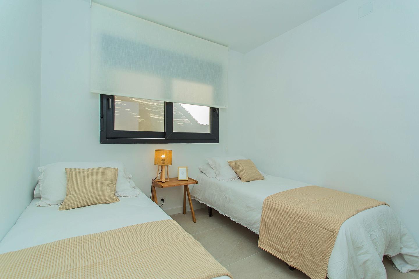 For sale - 2 Bedroom 2 Bathroom Town House in Torrevieja - La Siesta  - Alicante