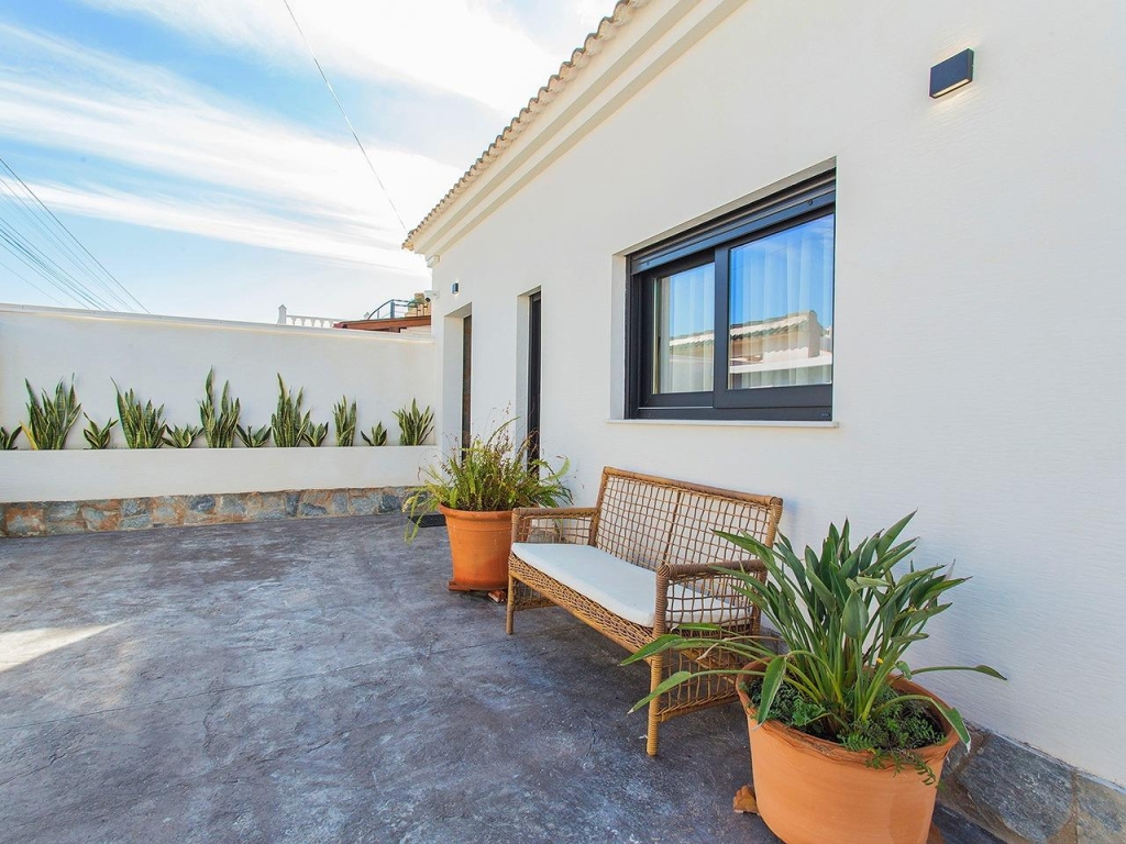 2 Bedroom 2 Bathroom Town House in Torrevieja