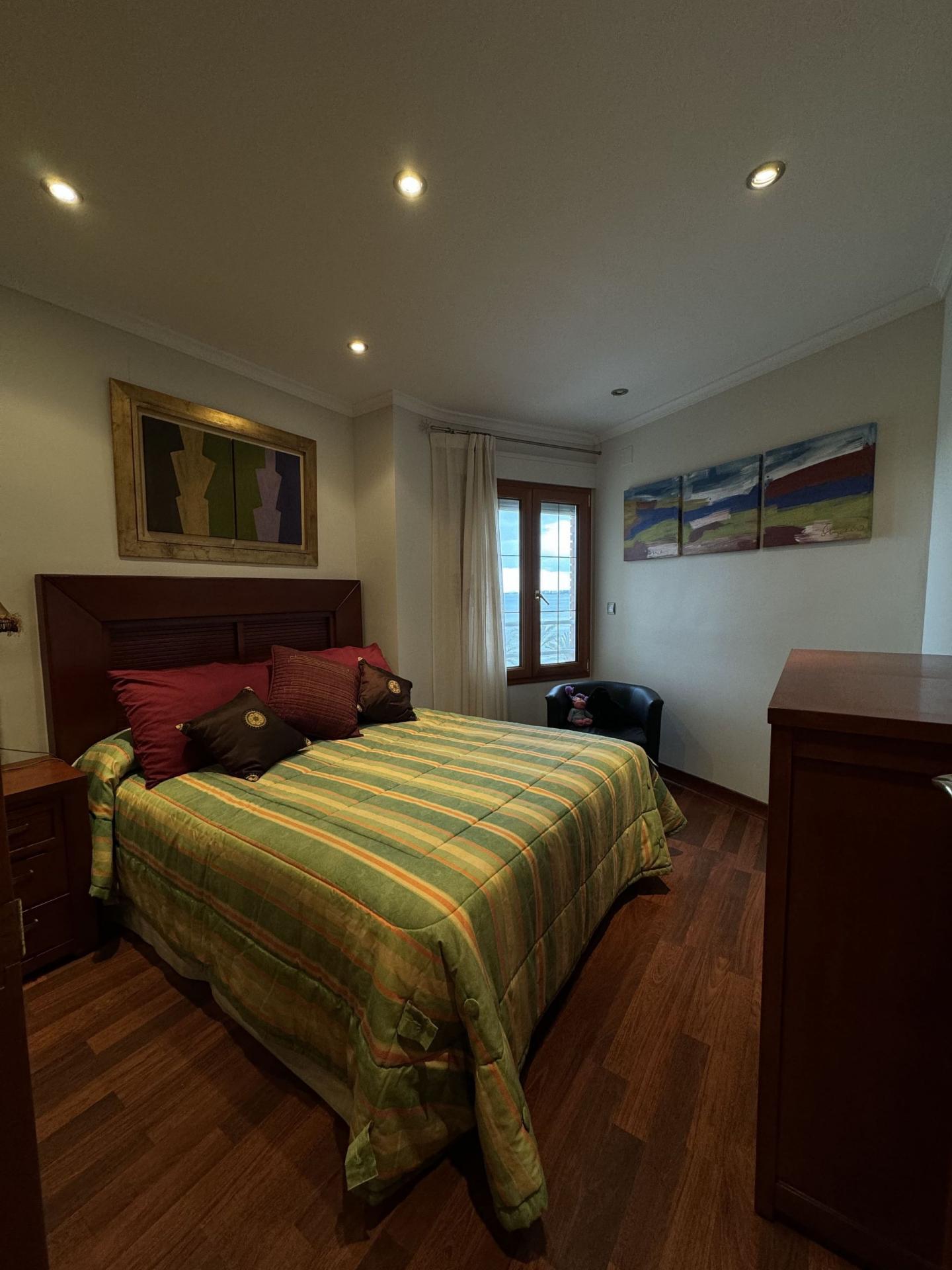 For sale - 3 Bedroom 2 Bathroom Apartment in Torrevieja - Playa Del Cura  - Alicante