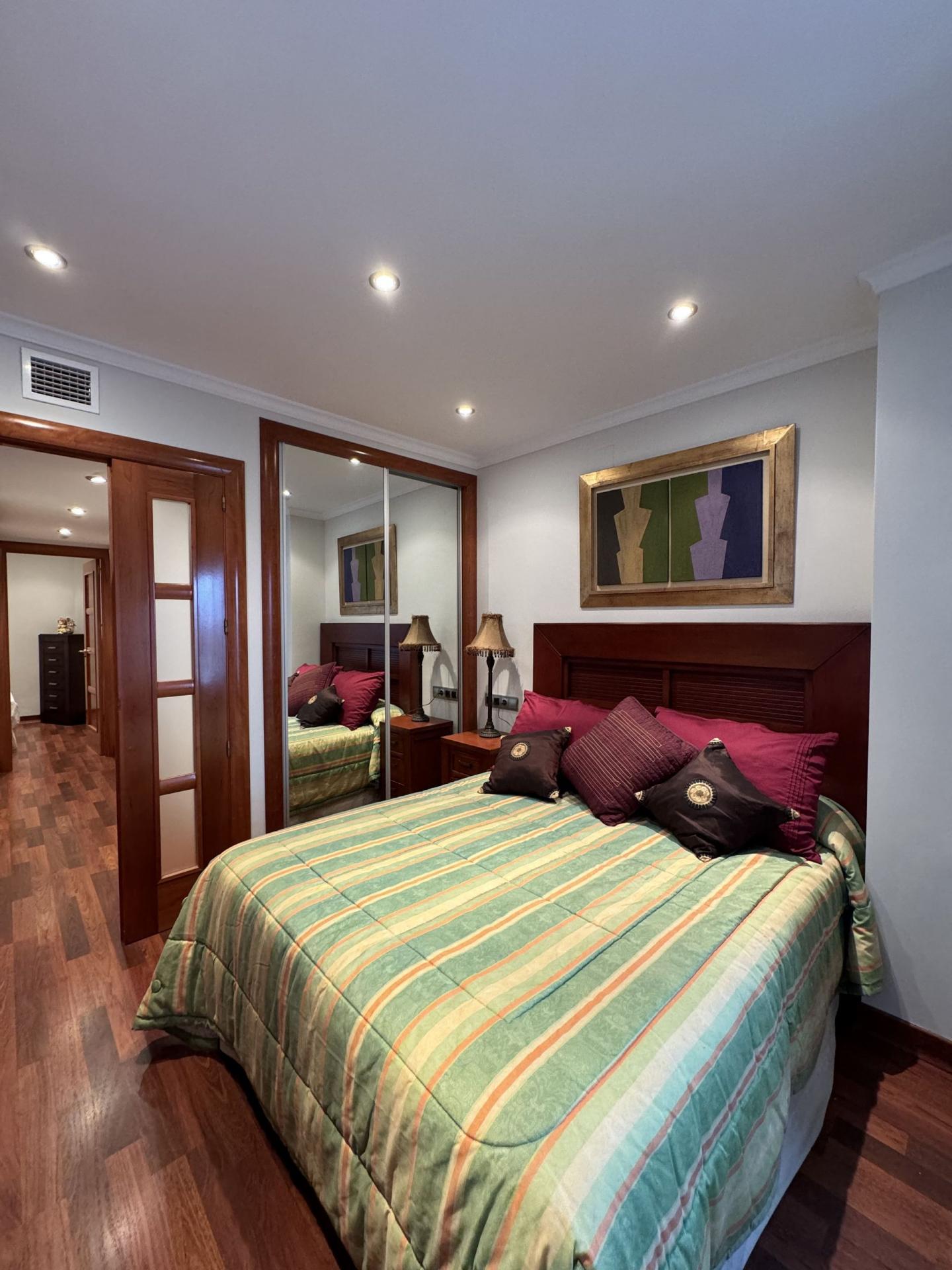 For sale - 3 Bedroom 2 Bathroom Apartment in Torrevieja - Playa Del Cura  - Alicante