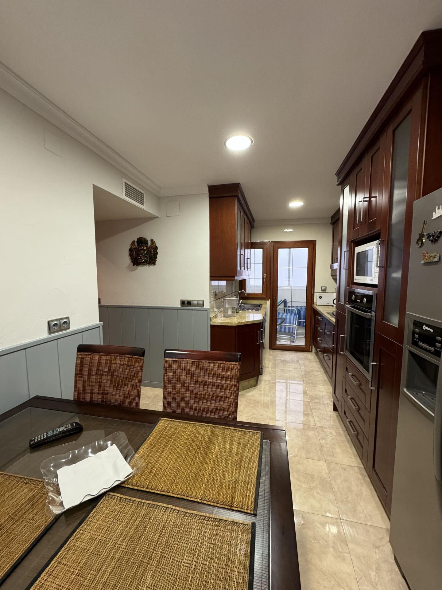 For sale - 3 Bedroom 2 Bathroom Apartment in Torrevieja - Playa Del Cura  - Alicante