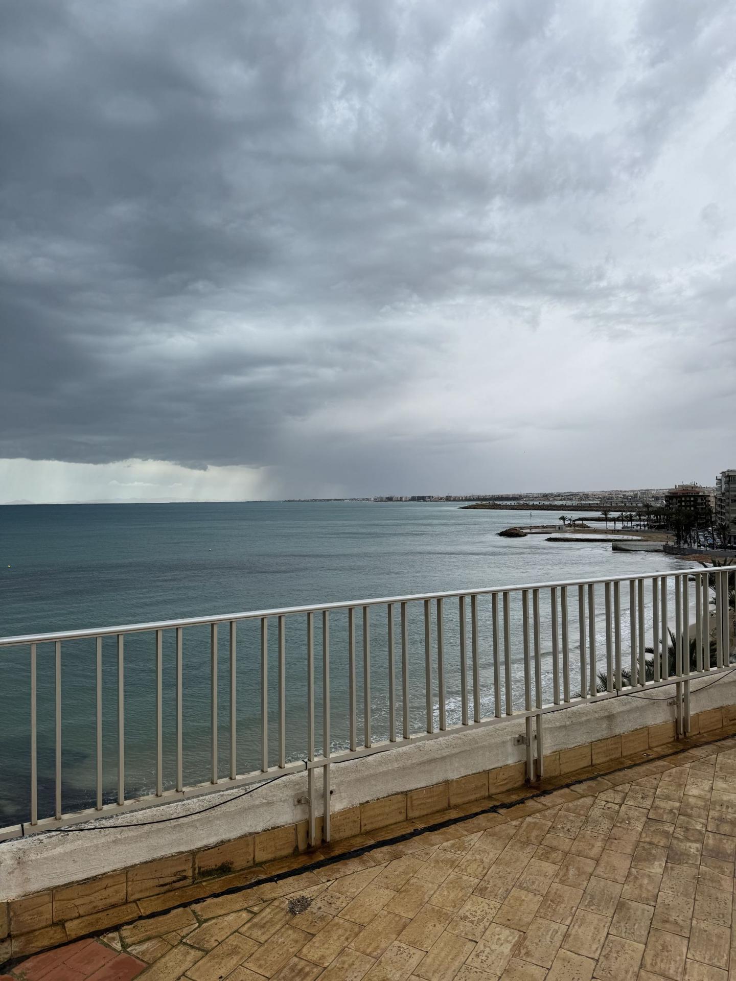 For sale - 3 Bedroom 2 Bathroom Apartment in Torrevieja - Playa Del Cura  - Alicante