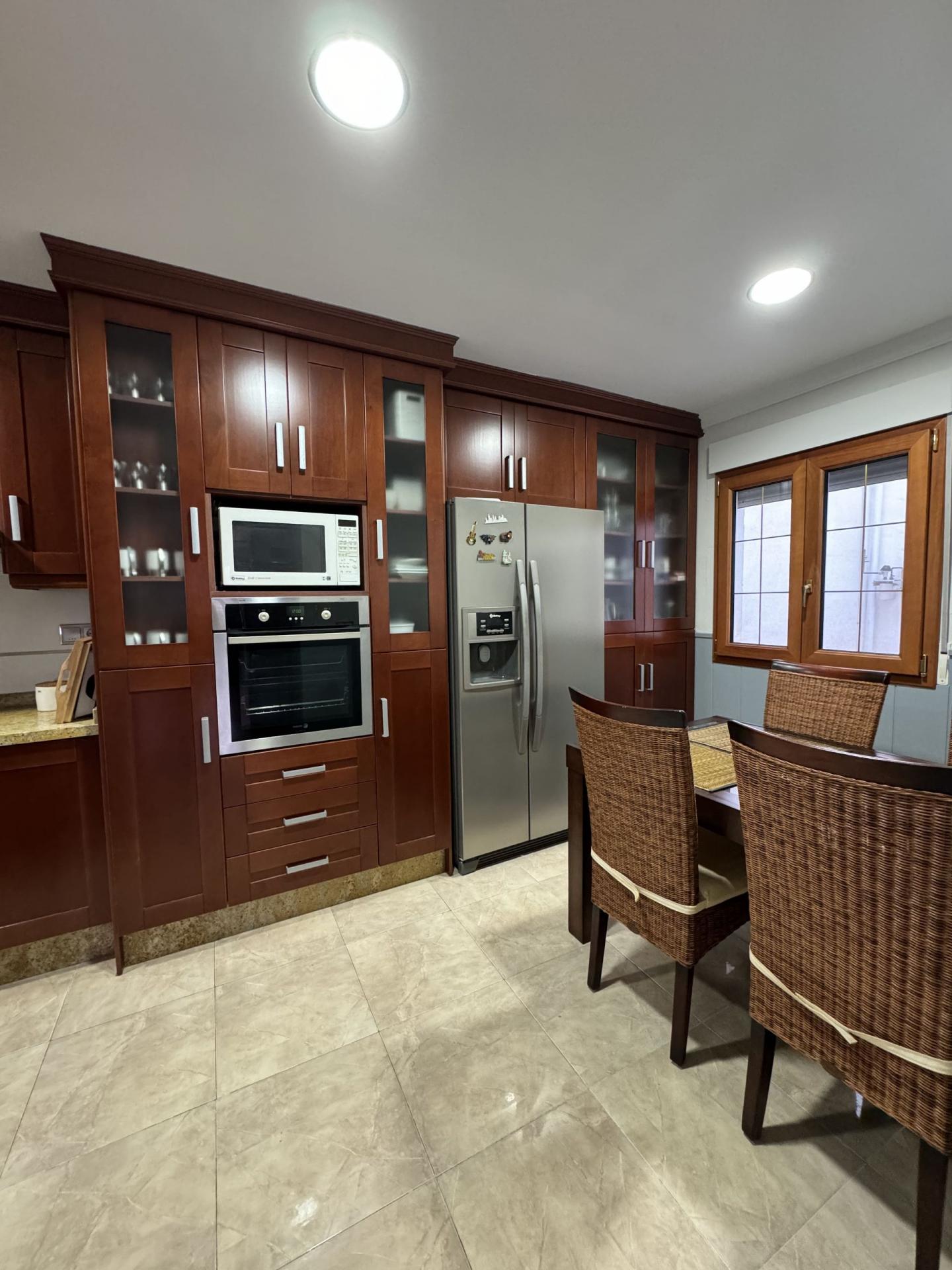 For sale - 3 Bedroom 2 Bathroom Apartment in Torrevieja - Playa Del Cura  - Alicante