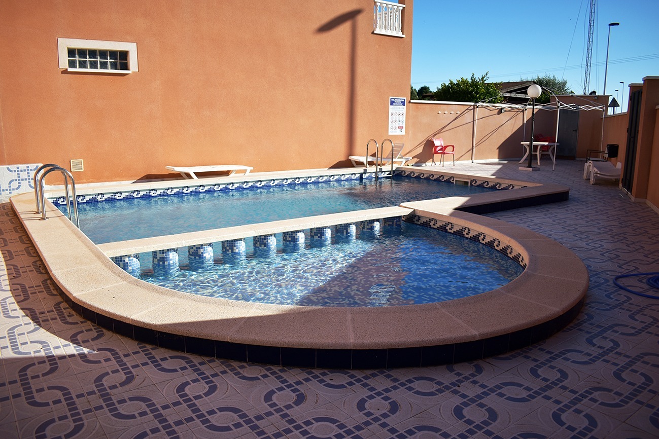For sale - 3 Bedroom 1 Bathroom Town House in Torrevieja -  - Alicante