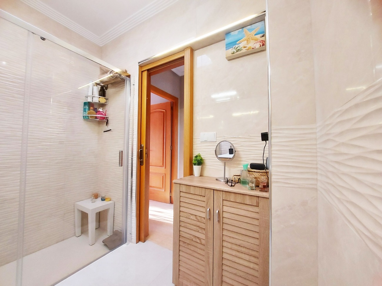 For sale - 3 Bedroom 1 Bathroom Town House in Torrevieja -  - Alicante