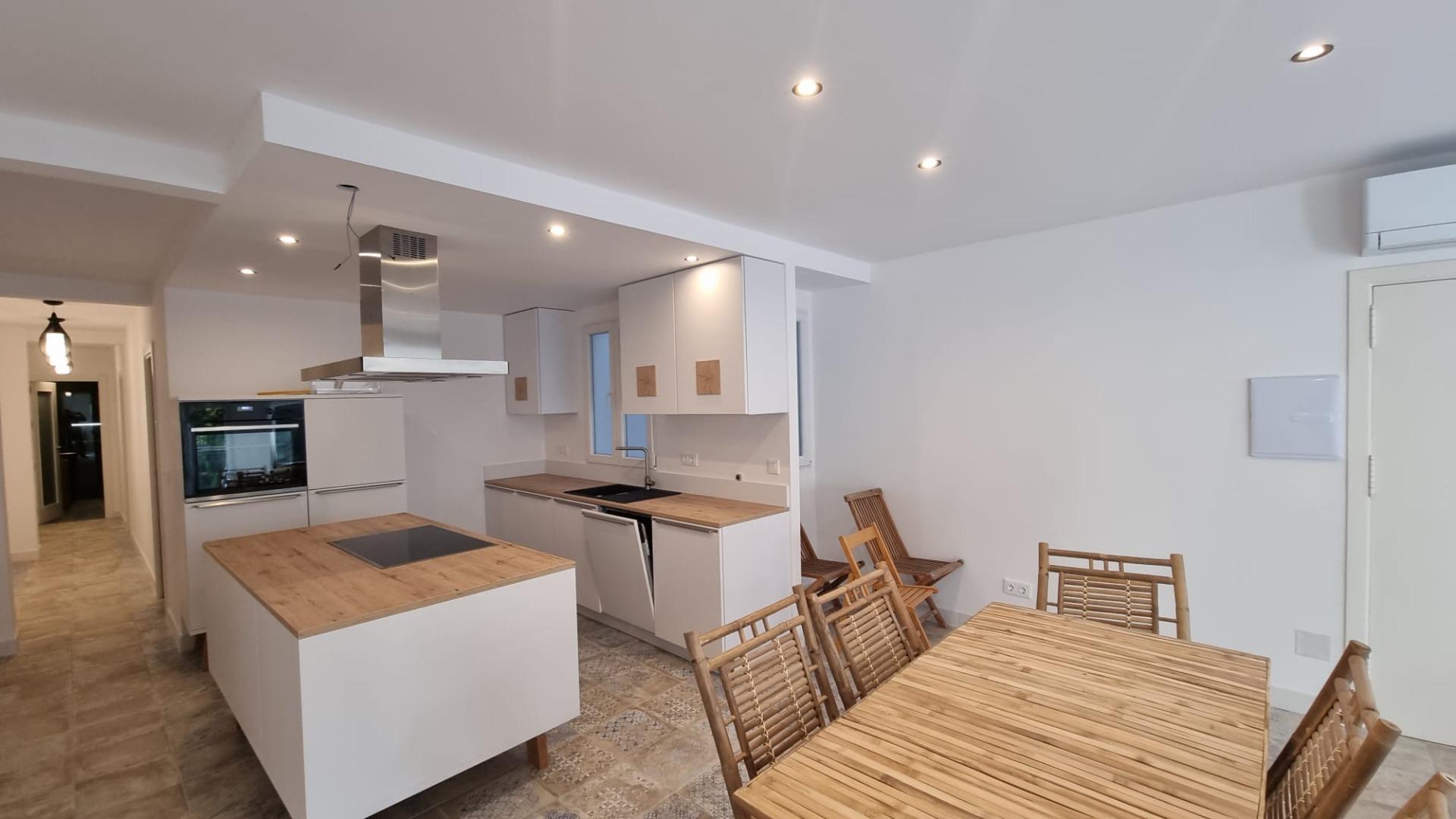For sale - 2 Bedroom 1 Bathroom Apartment in Torrevieja - Torrevieja  - Alicante