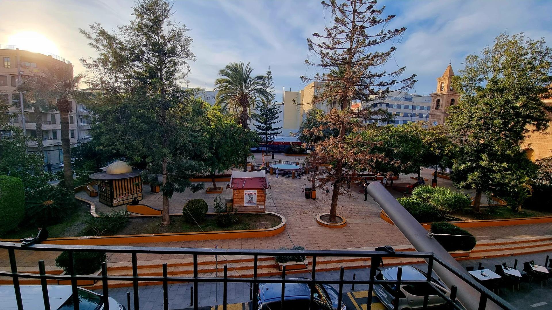 For sale - 2 Bedroom 1 Bathroom Apartment in Torrevieja - Torrevieja  - Alicante