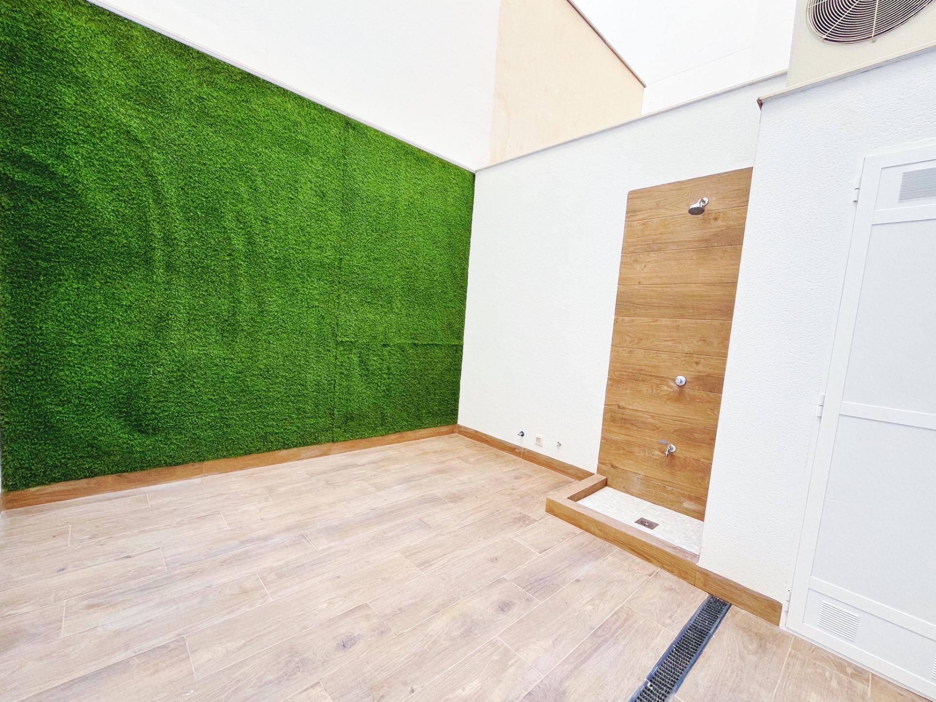 For sale - 2 Bedroom 2 Bathroom Apartment in Torrevieja - Playa Del Cura  - Alicante
