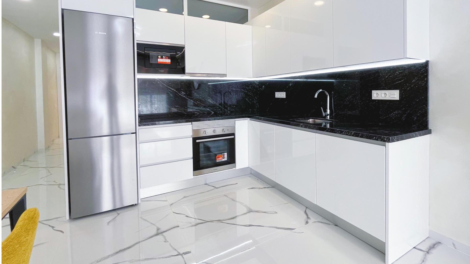 For sale - 2 Bedroom 2 Bathroom Apartment in Torrevieja - Playa Del Cura  - Alicante