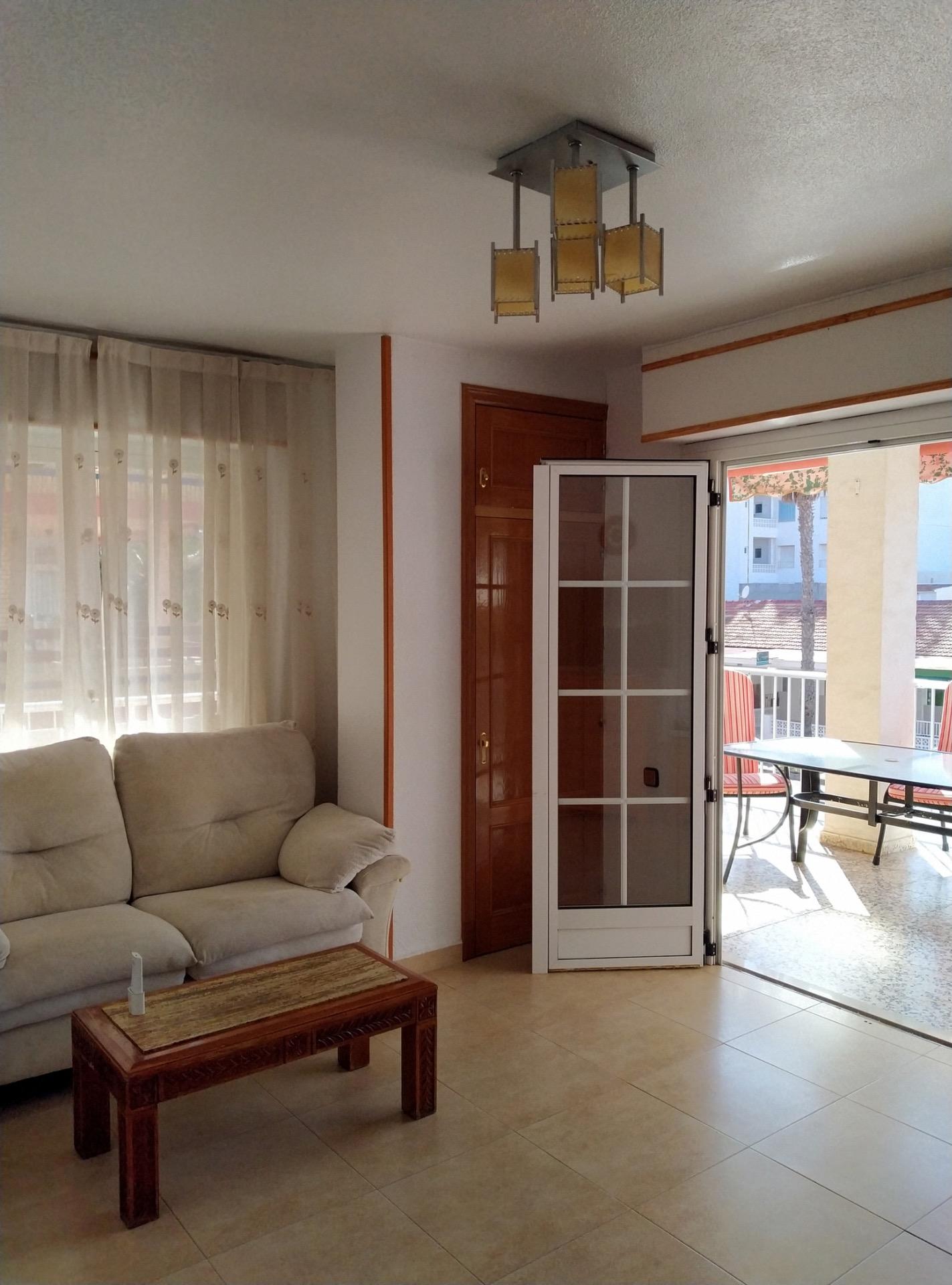For sale - 2 Bedroom 1 Bathroom Apartment in Torrevieja - Playa De Los Naufragos  - Alicante
