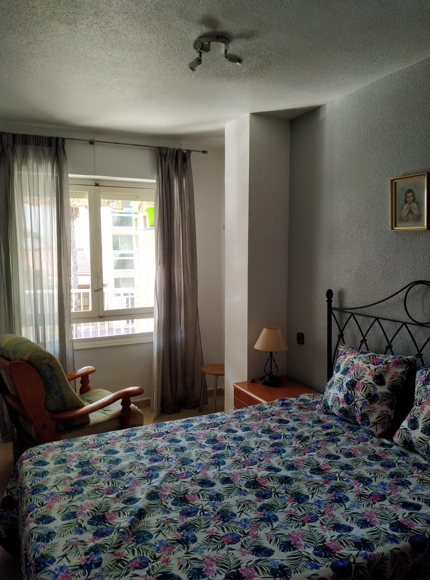 For sale - 2 Bedroom 1 Bathroom Apartment in Torrevieja - Playa De Los Naufragos  - Alicante
