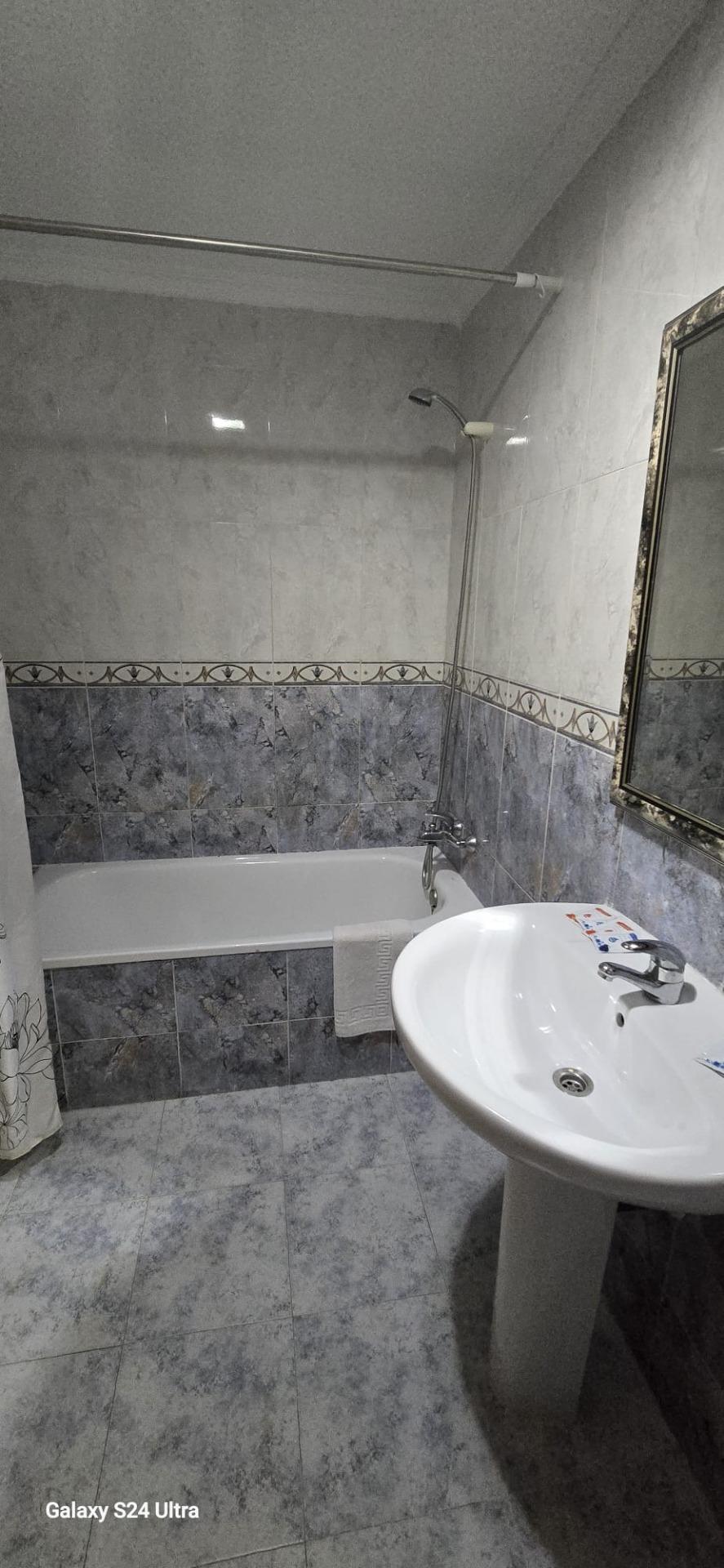 For sale - 3 Bedroom 2 Bathroom Apartment in Torrevieja - Torrevieja  - Alicante