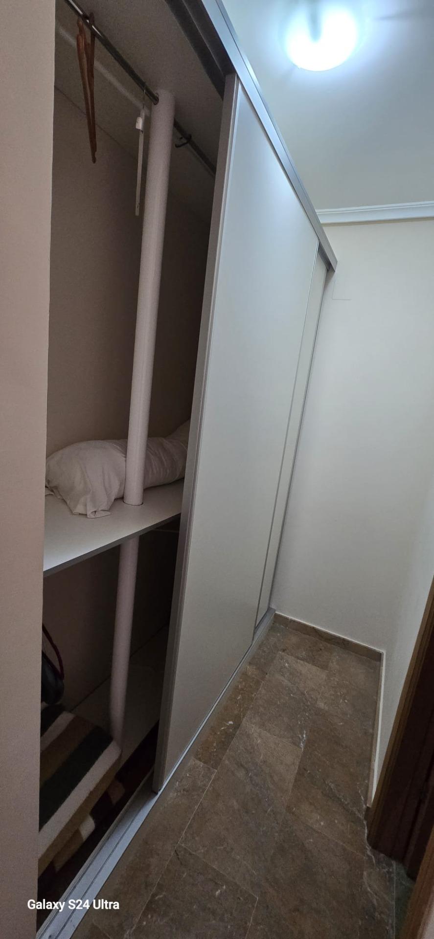 For sale - 4 Bedroom 2 Bathroom Apartment in Torrevieja - Torrevieja  - Alicante