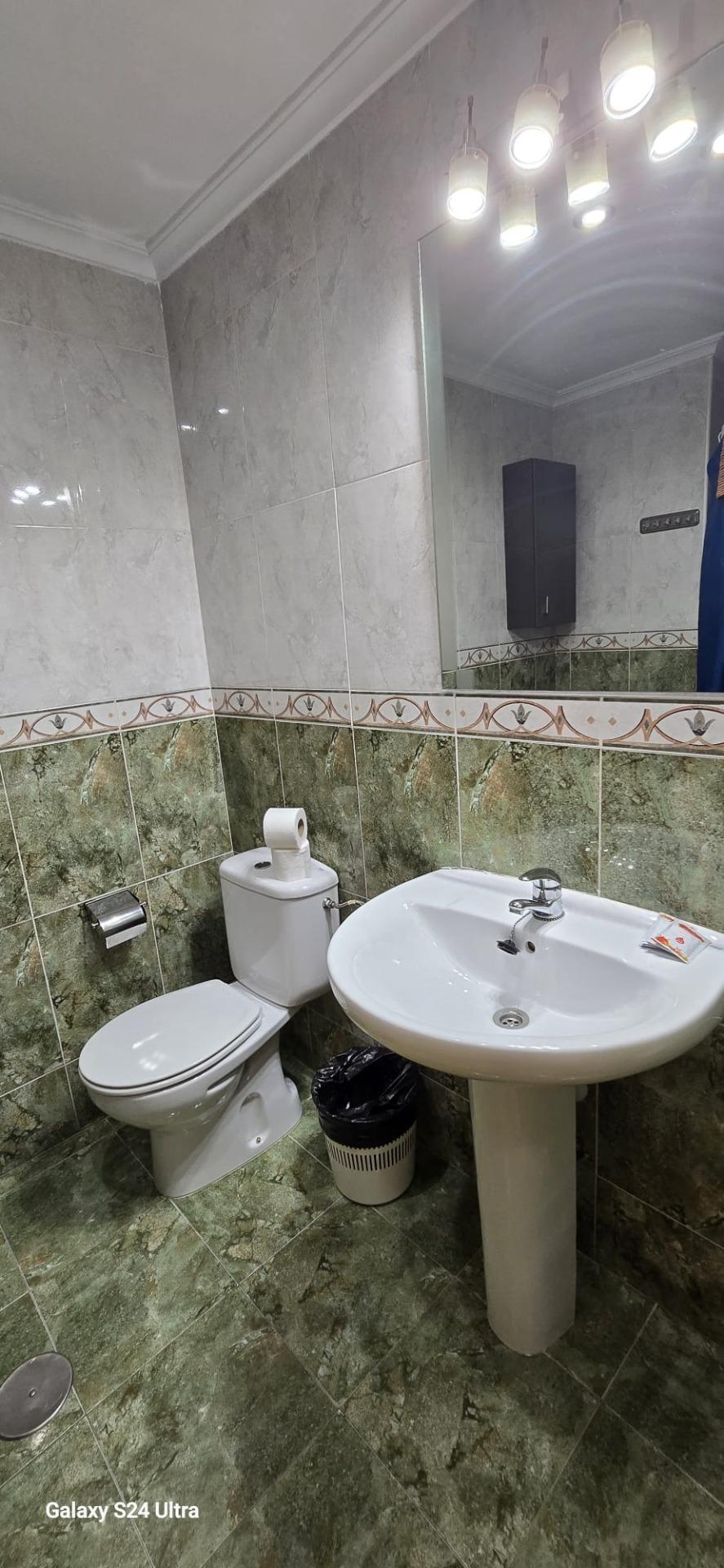 For sale - 4 Bedroom 2 Bathroom Apartment in Torrevieja - Torrevieja  - Alicante