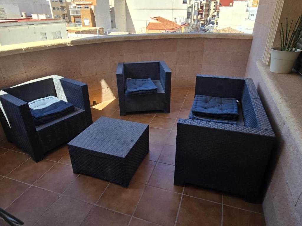 4 Bedroom 2 Bathroom Apartment in Torrevieja