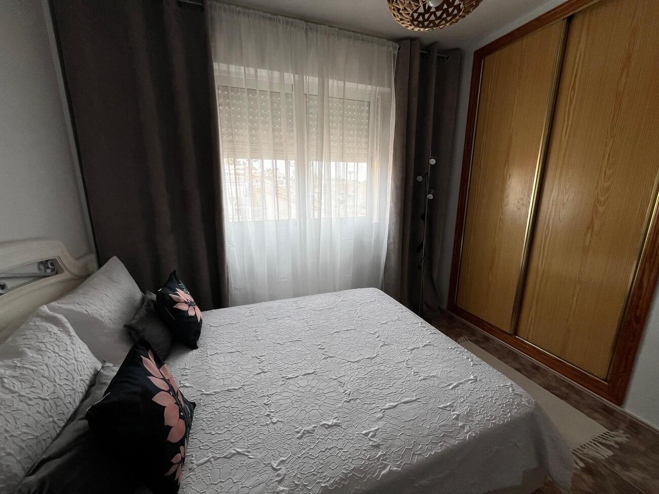 For sale - 3 Bedroom 2 Bathroom Town House Penthouse in Torrevieja - La Florida  - Alicante