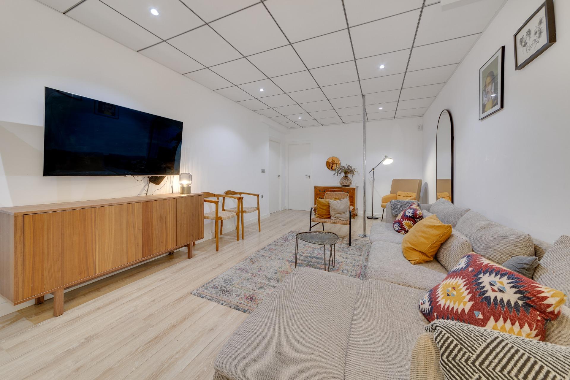 For sale - 4 Bedroom 3 Bathroom Apartment in Torrevieja - Playa Del Cura  - Alicante