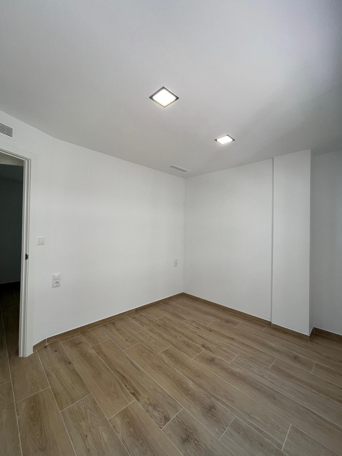 For sale - 3 Bedroom 2 Bathroom Apartment in Torrevieja - La Mata  - Alicante