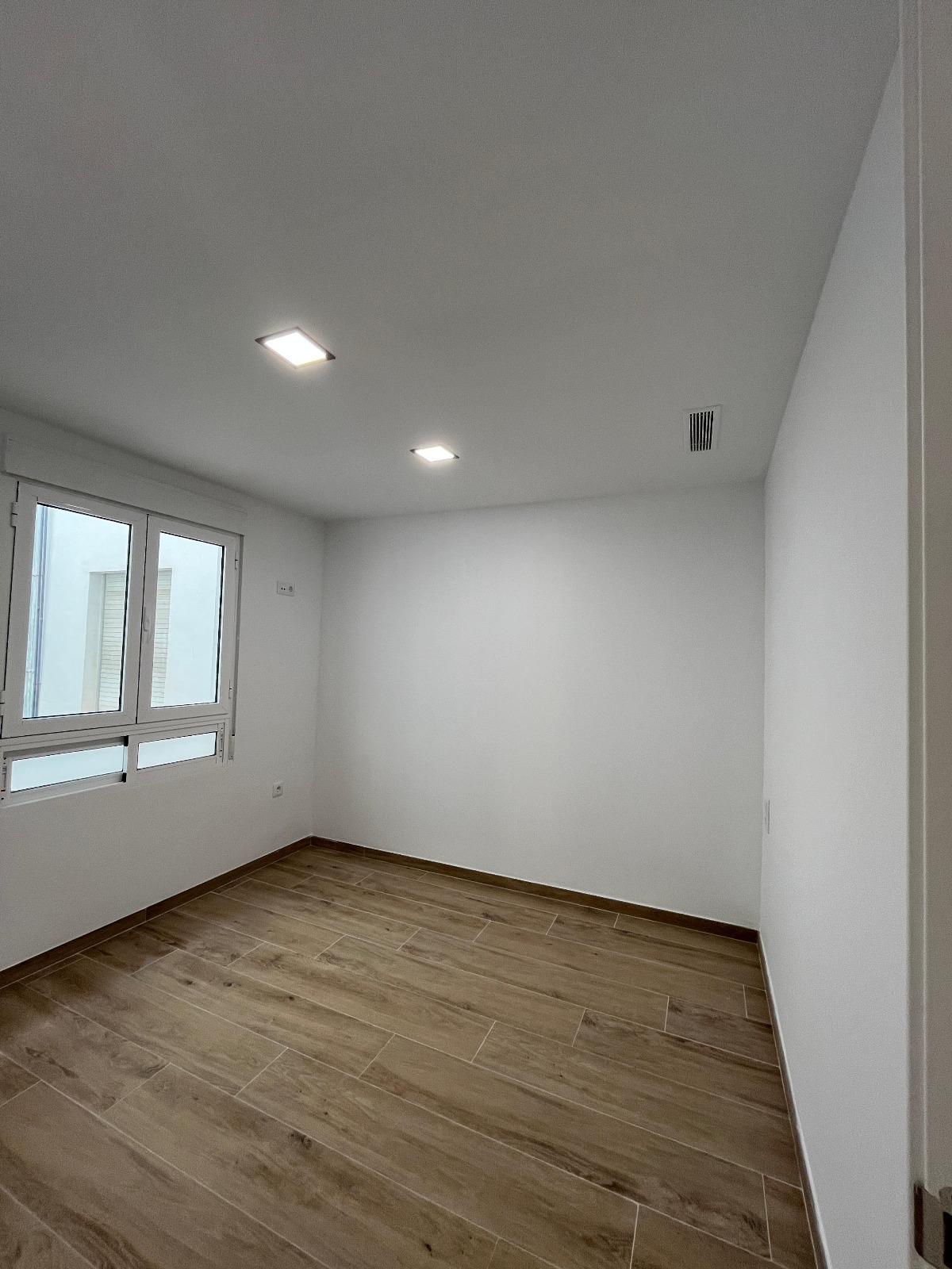 For sale - 3 Bedroom 2 Bathroom Apartment in Torrevieja - La Mata  - Alicante