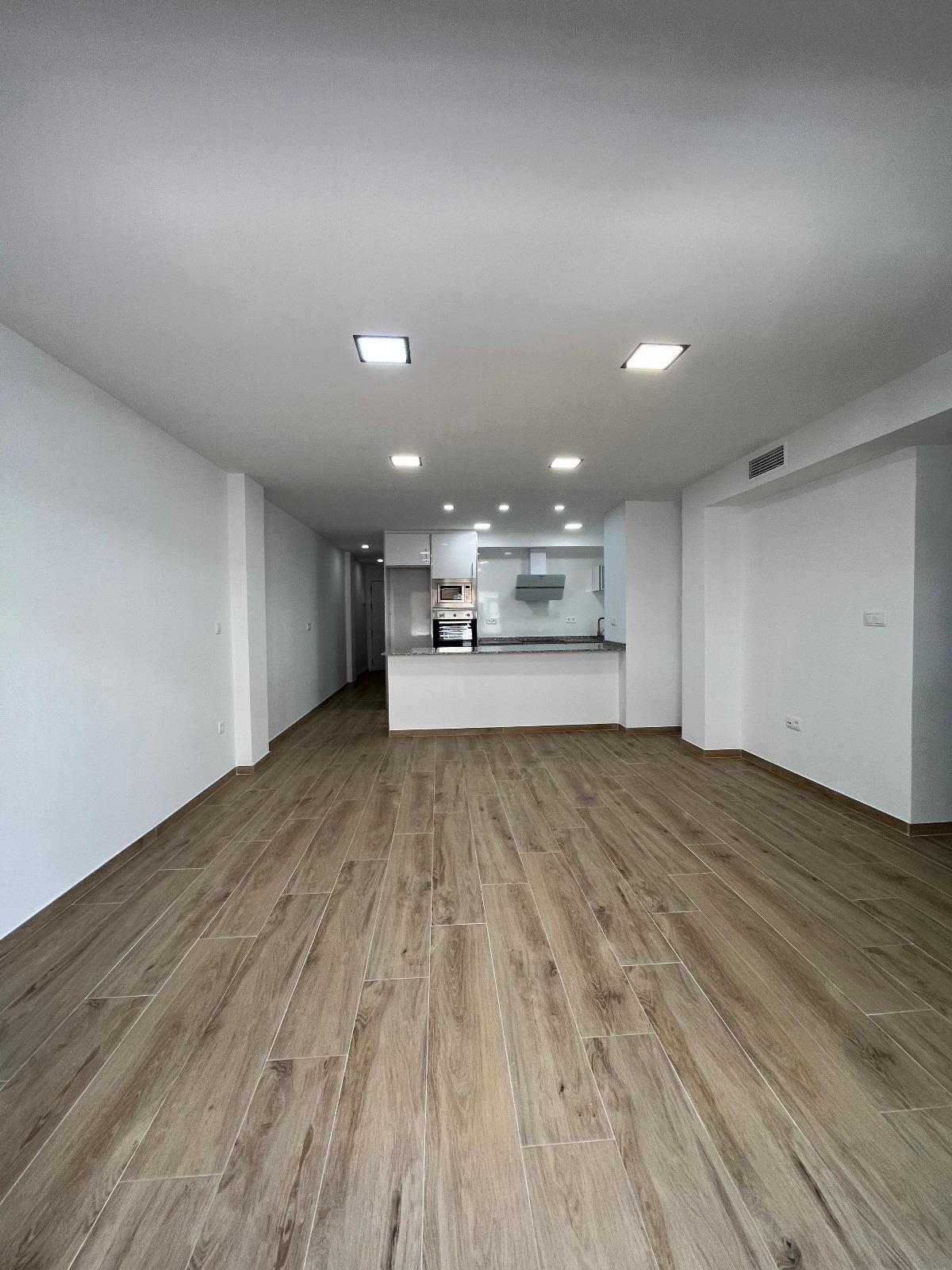 For sale - 3 Bedroom 2 Bathroom Apartment in Torrevieja - La Mata  - Alicante
