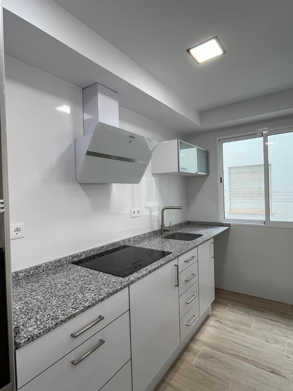 For sale - 3 Bedroom 2 Bathroom Apartment in Torrevieja - La Mata  - Alicante
