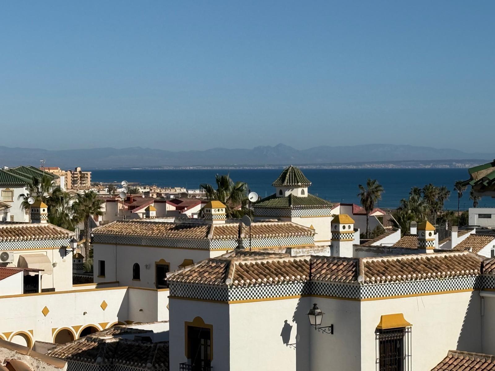 For sale - 3 Bedroom 1 Bathroom Bungalow in Torrevieja - Cañada Del Molino  - Alicante