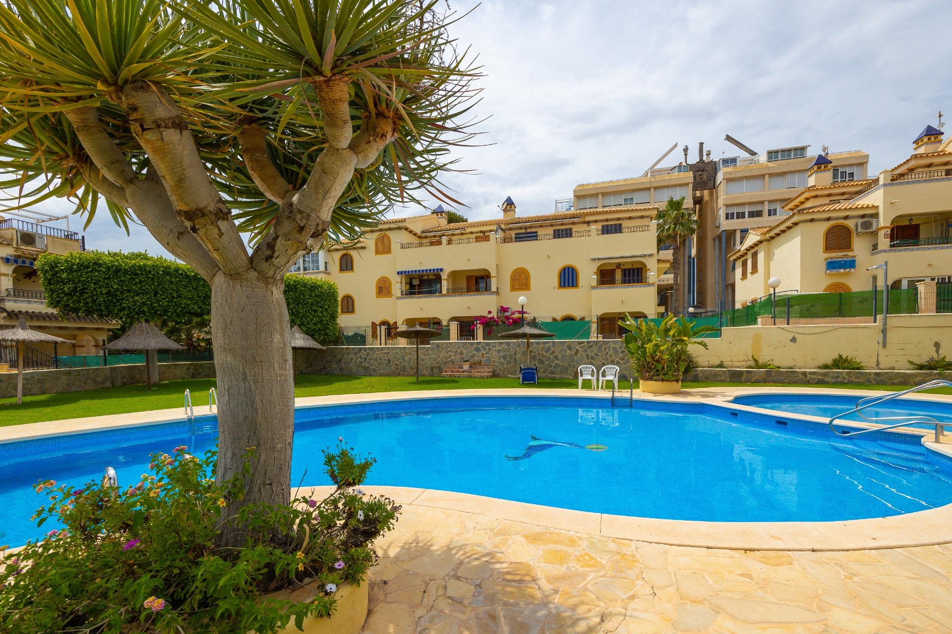 For sale - 2 Bedroom 1 Bathroom Bungalow in Torrevieja - Torre La Mata  - Alicante