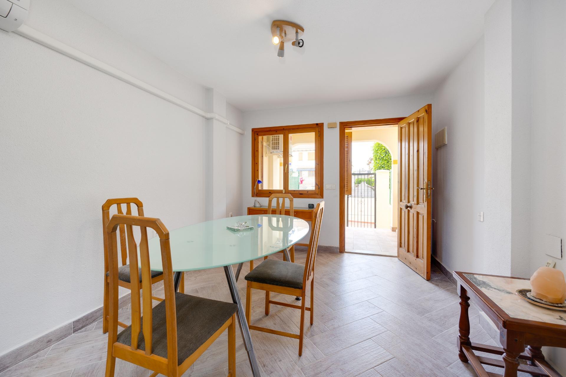 For sale - 2 Bedroom 1 Bathroom Bungalow in Torrevieja - Torre La Mata  - Alicante