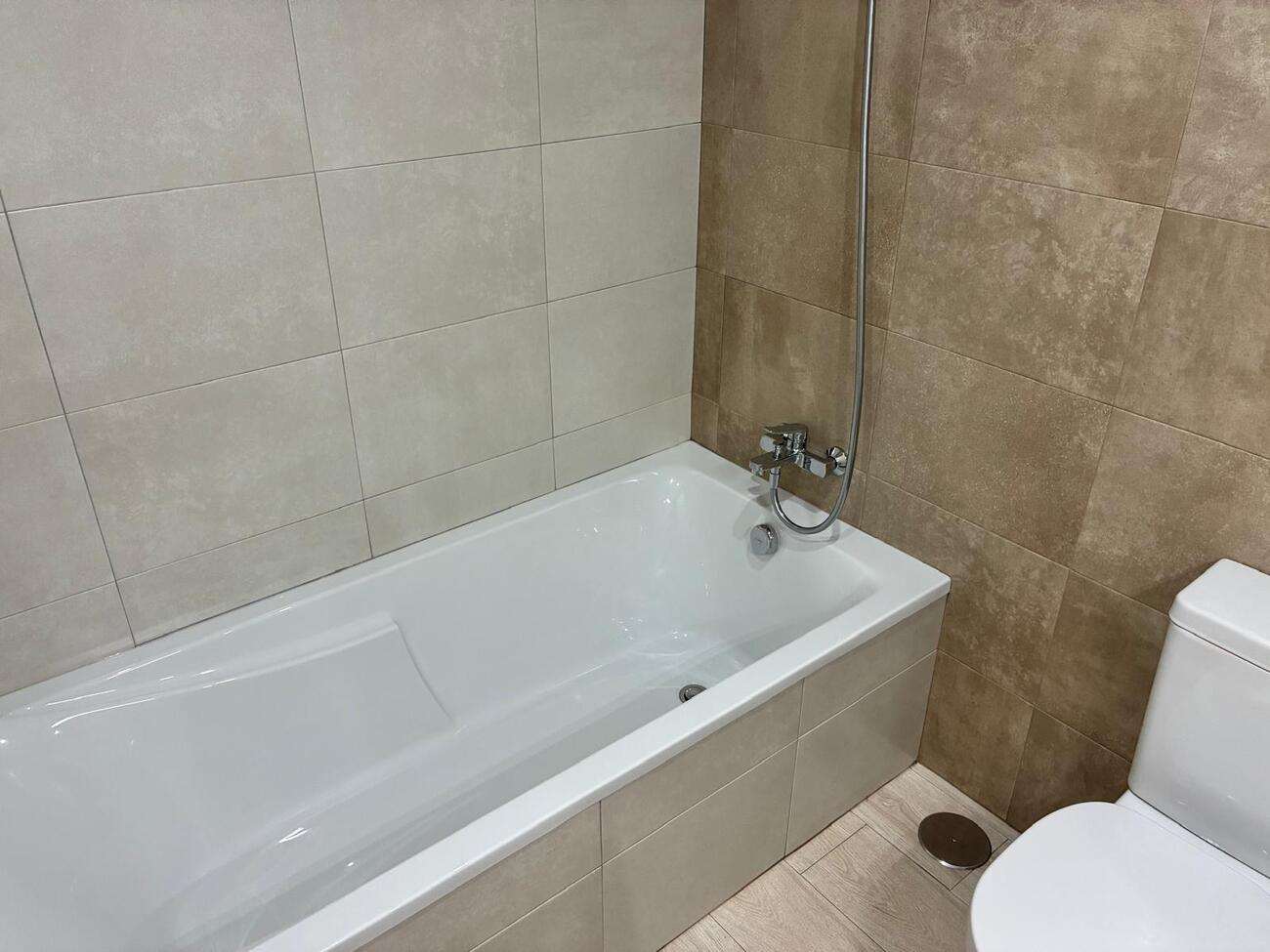 For sale - 3 Bedroom 2 Bathroom Apartment in Villamartin -  - Alicante