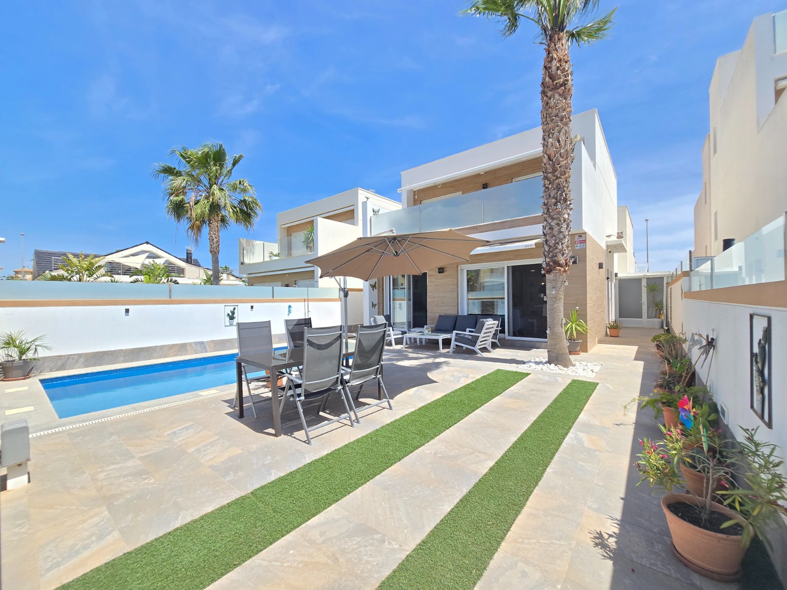For sale - 3 Bedroom 2 Bathroom Villa in Pilar de La Horadada - Costa Blanca  - Alicante