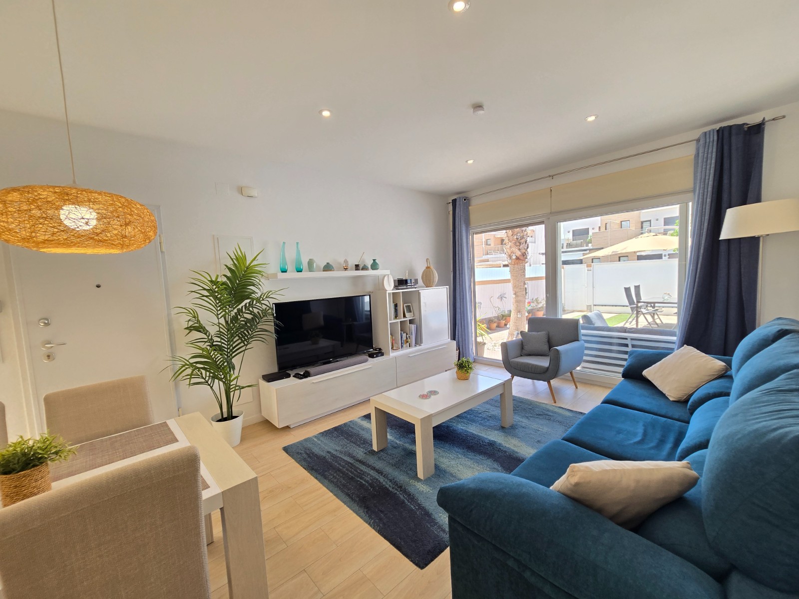 For sale - 3 Bedroom 2 Bathroom Villa in Pilar de La Horadada - Costa Blanca  - Alicante